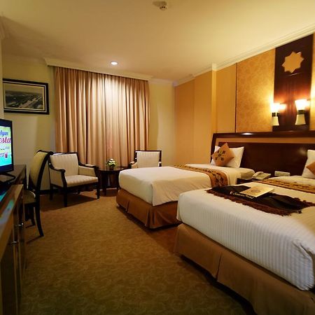 Semesta Heritage Hotel & Convention Semarang Ngoại thất bức ảnh