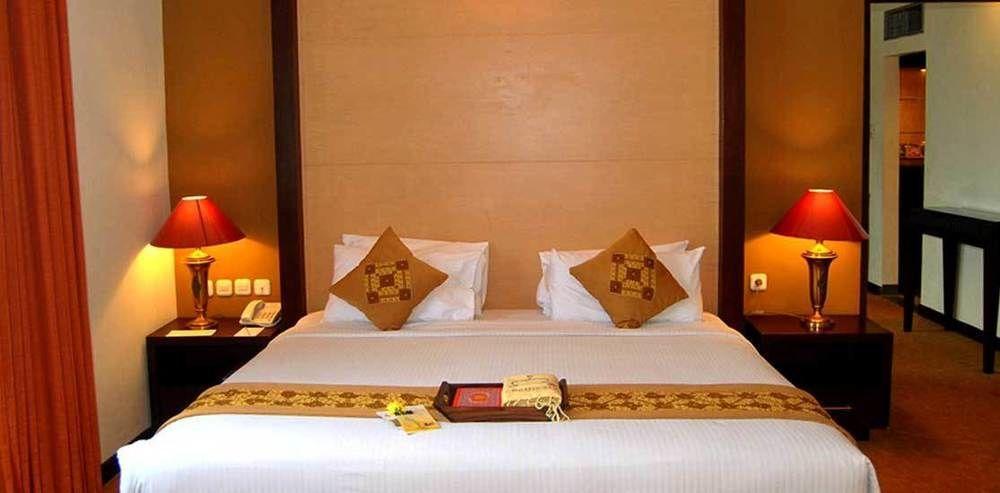 Semesta Heritage Hotel & Convention Semarang Ngoại thất bức ảnh