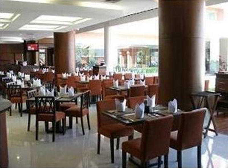 Semesta Heritage Hotel & Convention Semarang Ngoại thất bức ảnh