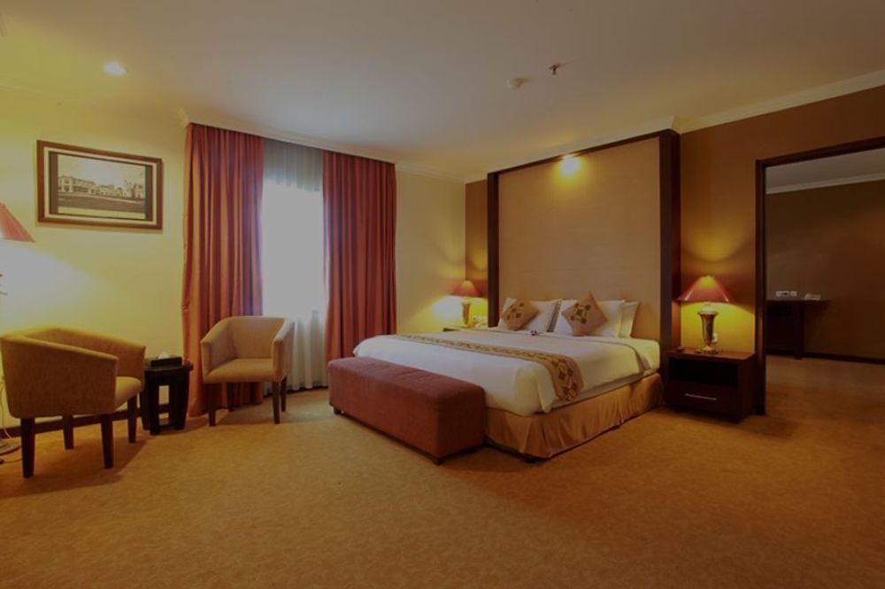 Semesta Heritage Hotel & Convention Semarang Ngoại thất bức ảnh